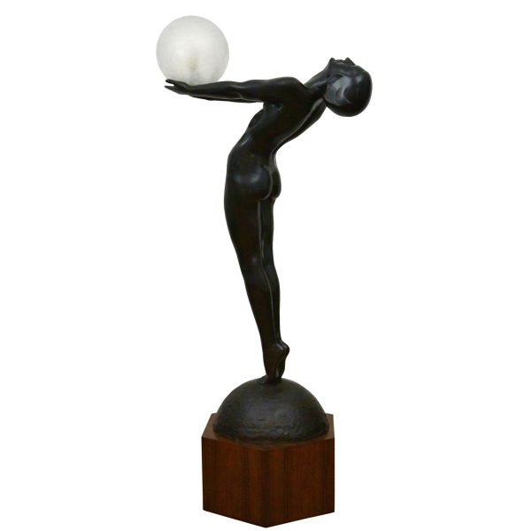 Clarté LIFE SIZE Art Deco bronze lamp standing nude with globe