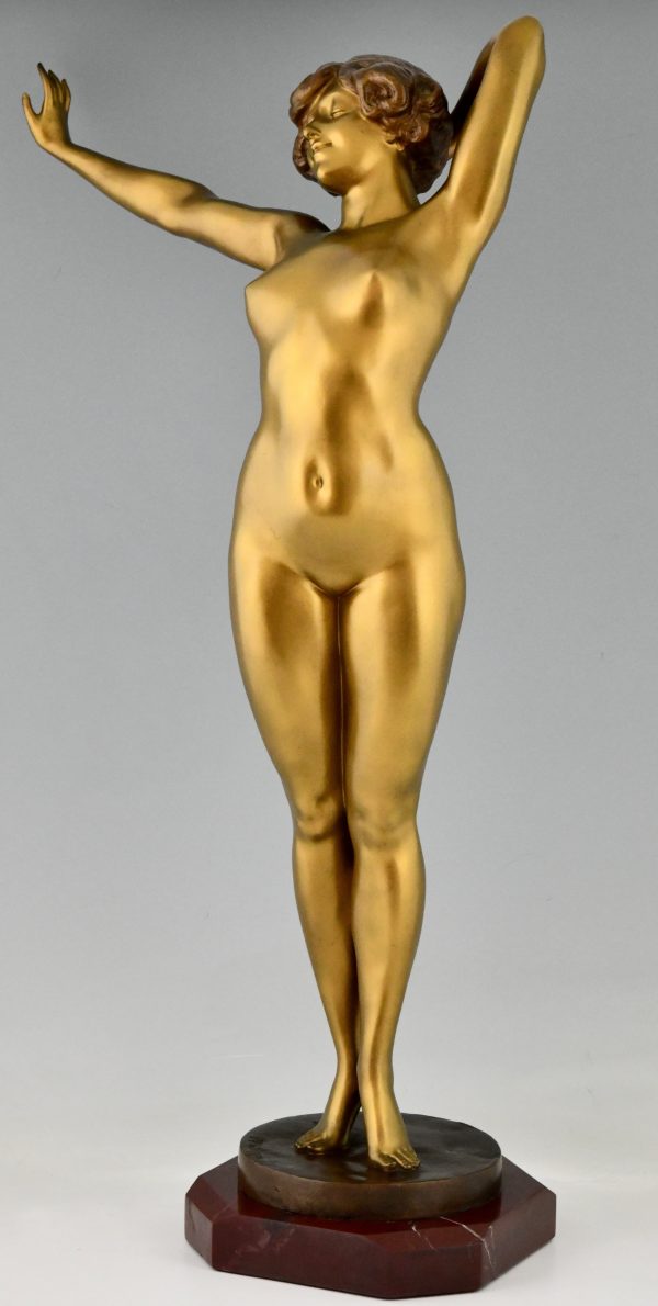 Reveil Art Déco sculpture en bronze d’une femme nue 80 cm.