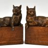 Art Deco bronzen boekensteunen met katten