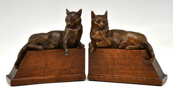 Art Deco bronze bookends with cats