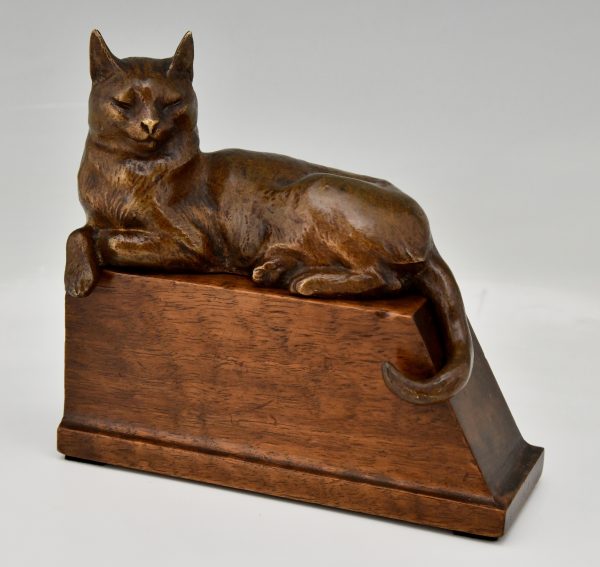 Art Deco bronze bookends with cats