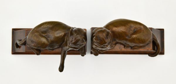 Art Deco Buchstützen Bronze mit Katzen