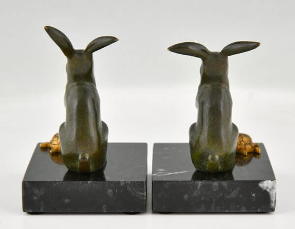 Art Déco Buchstützen Bronze der Hase und die Schildkröte