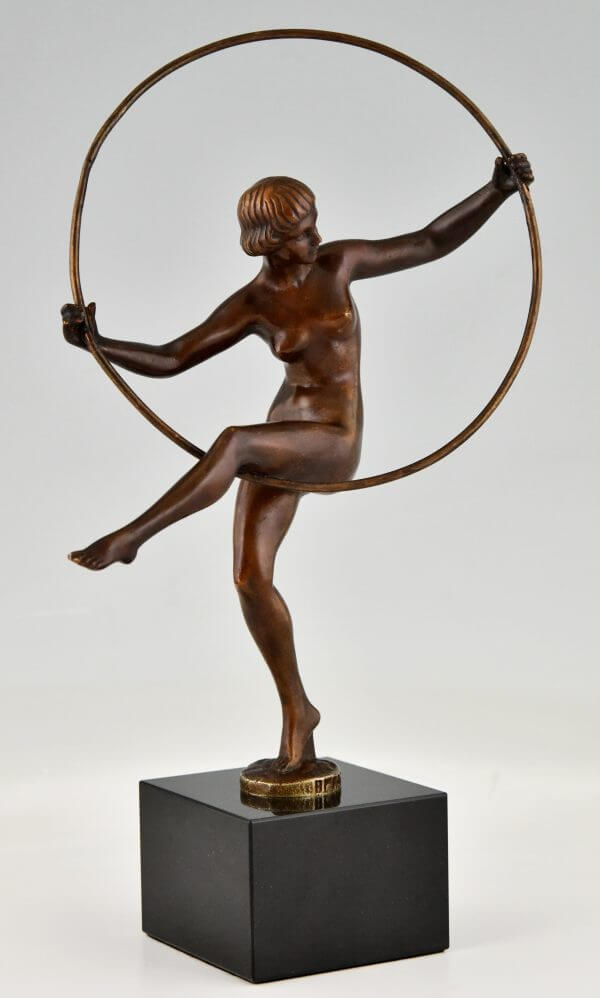 Art Deco sculpture bronze danseuse nue au cerceau