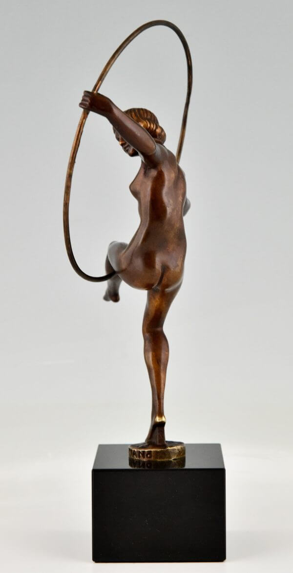 Art Deco sculpture bronze danseuse nue au cerceau