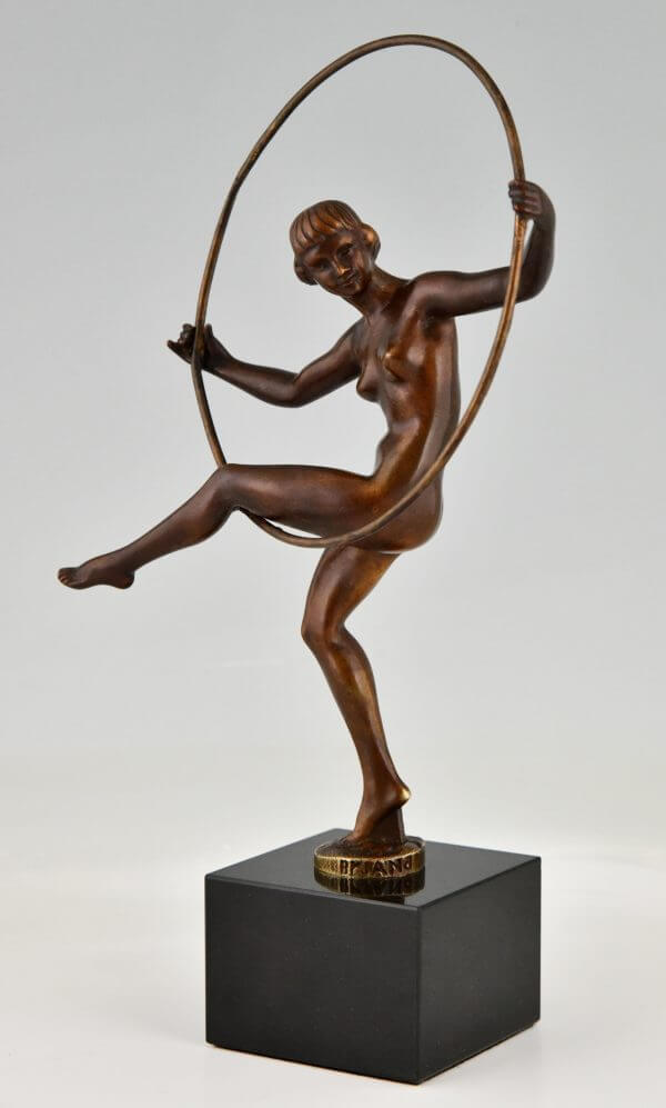 Art Deco sculpture bronze danseuse nue au cerceau