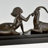 Art Deco sculpture femme nue et gazelle Seduction