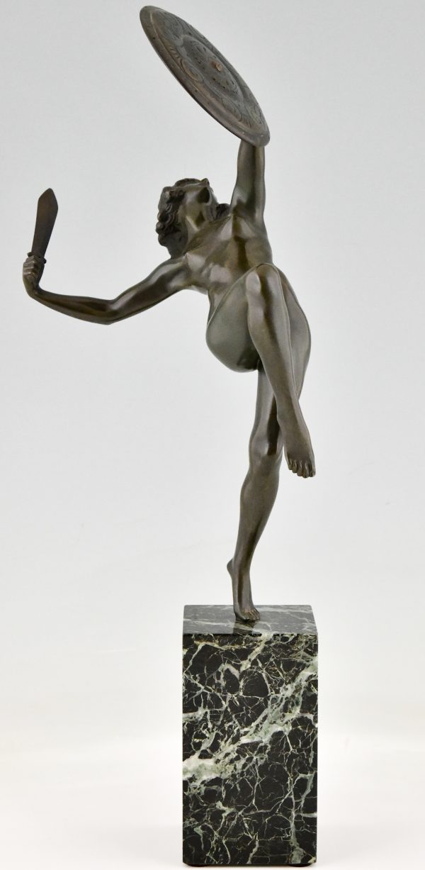 Art Deco bronzen sculptuur dansend naakt met dolk