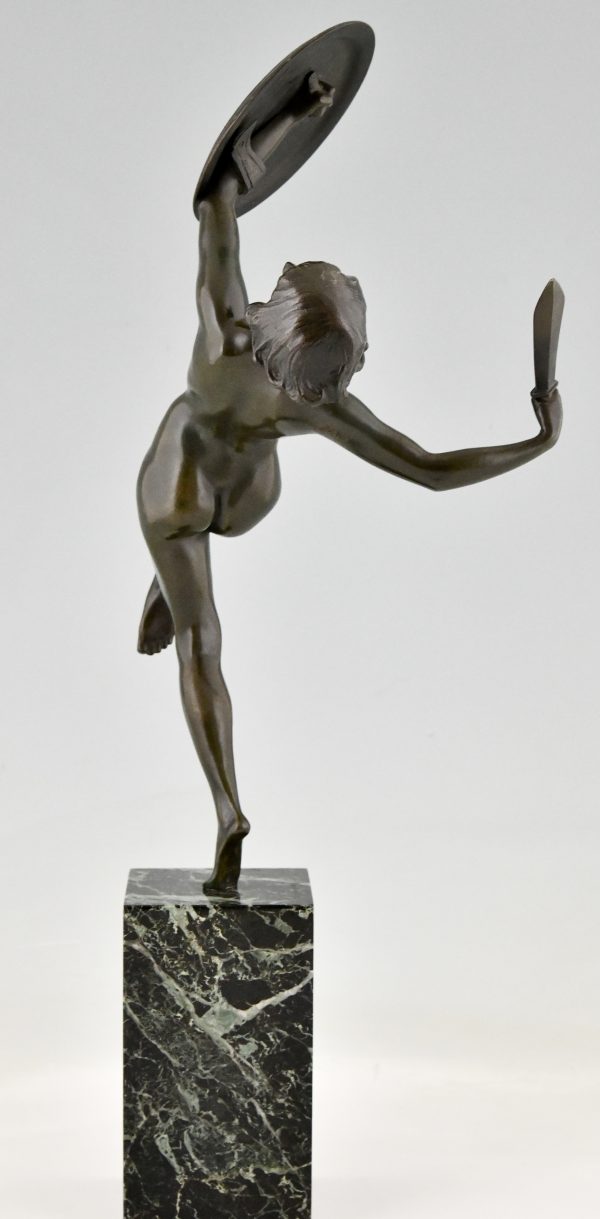 Art Deco bronzen sculptuur dansend naakt met dolk