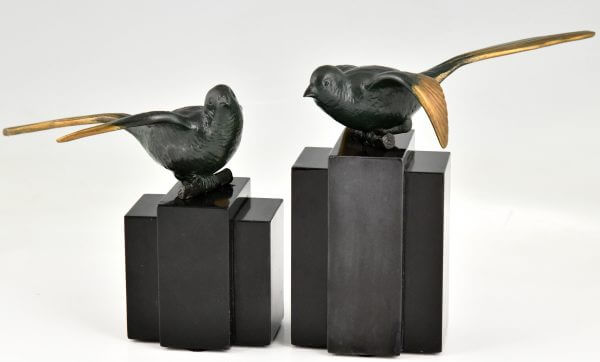 Serre-livres oiseaux en bronze Art Déco bergeronnettes