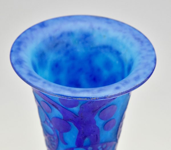 Art Déco Vase en verre caméo bleu Azurette