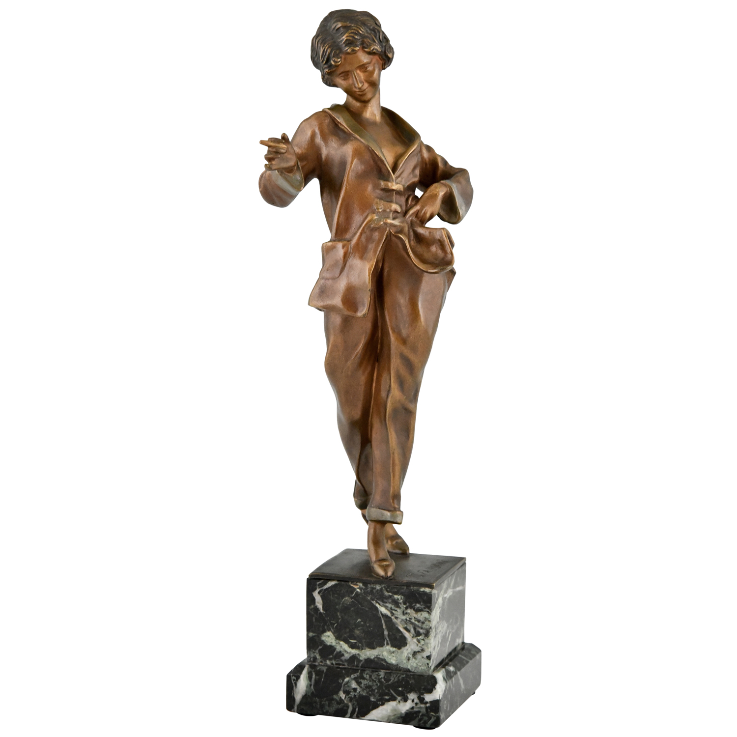Art Deco Fattorini lady in pyjama bronze