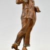 Art Deco Bronzeskulptur rauchende Frau im Pyjama.