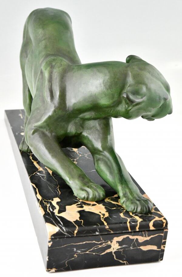 Art Deco sculpture of a panther