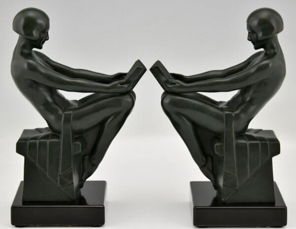 Art Deco bookends with reading nudes Delassement