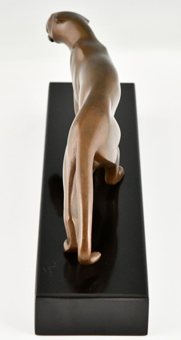 Art Déco sculpture d’une panthère en bronze
