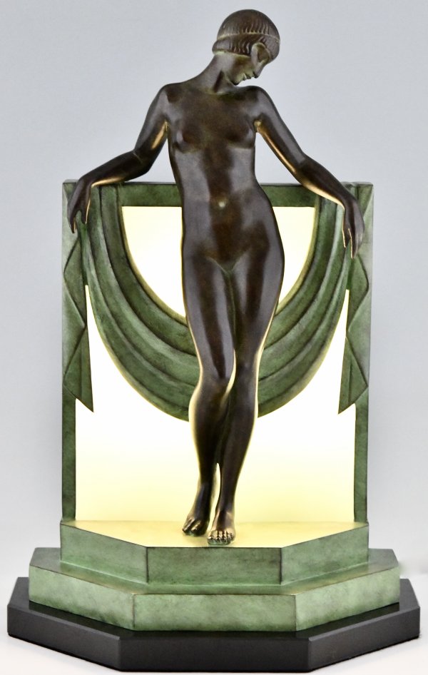  Art Deco style lamp sculpture nude with scarf SERENITE