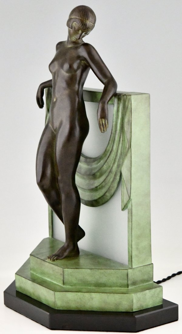 Art Deco lamp sculpture nude with scarf SERENITE