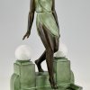 Art Deco stijl lamp NAUSICAA dame bij een fontein