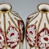 Paire de vases en céramique Art Déco aux pivoines et roses