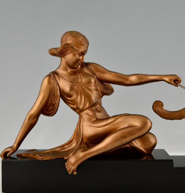 Art Deco bronzen sculptuur dame met windhond