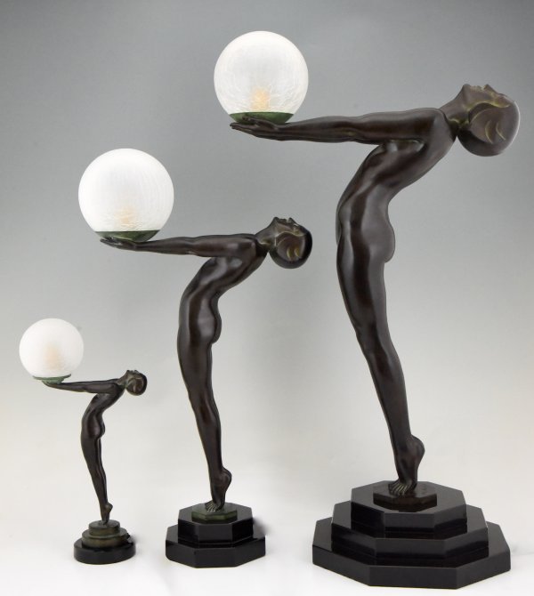 Art Deco style lamp standing nude with ball CLARTE 84 cm.