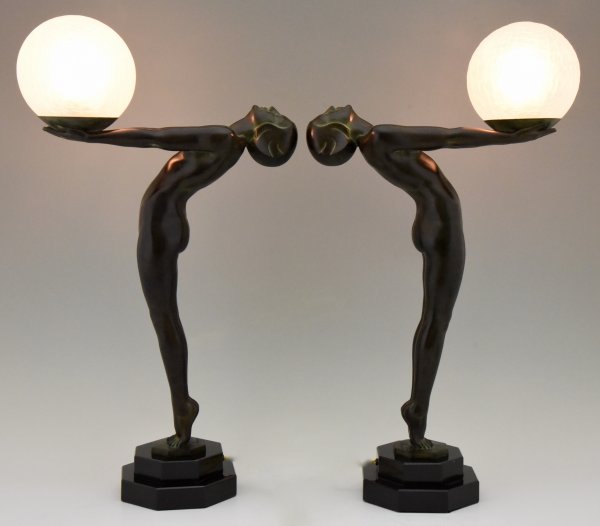 Paar Lampen im Art Deco Stil Frauenackt Clarté LUMINA 65 cm