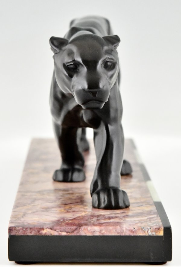 Art Deco Skulptur eines Panthers