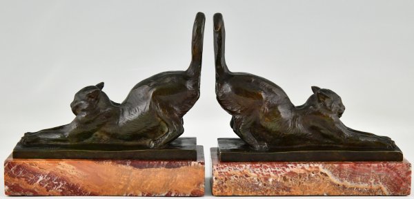 Art Deco cat bookends Riche