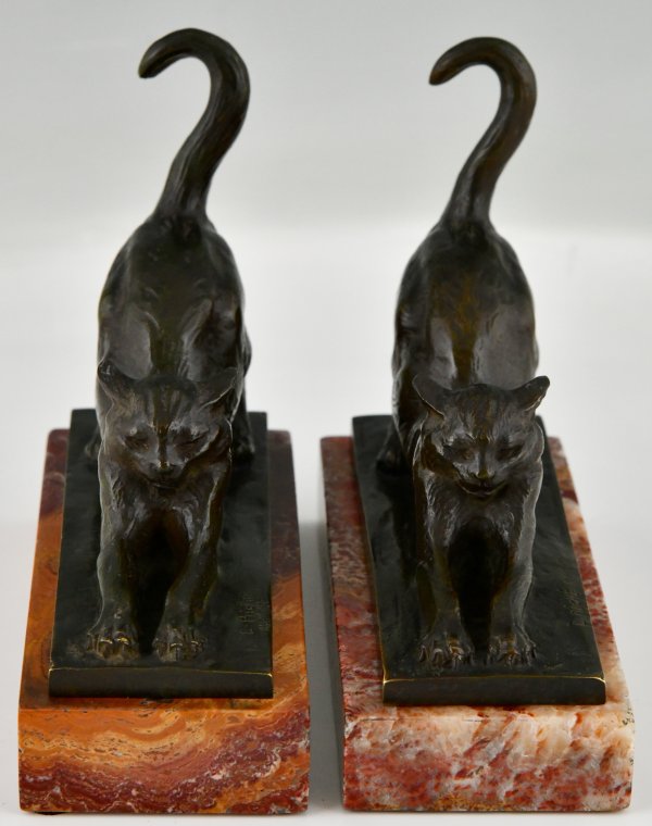 Art Deco cat bookends Riche