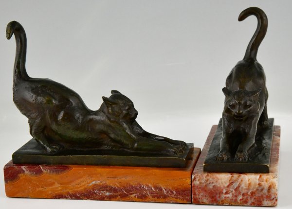 Serre livres Art Deco en bronze avec des chats