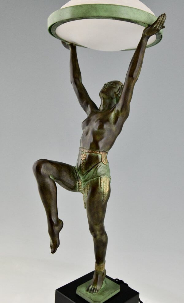 Art Deco style lamp with dancer DANSEUSE A LA COUPE.