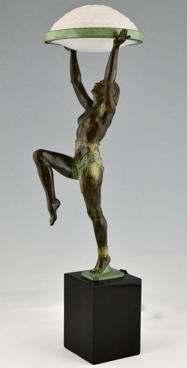 Art Deco style lamp with dancer DANSEUSE A LA COUPE.