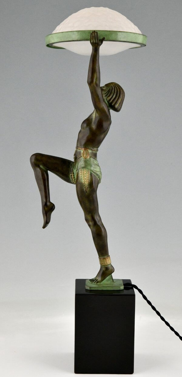 Art Deco style lamp with dancer DANSEUSE A LA COUPE.