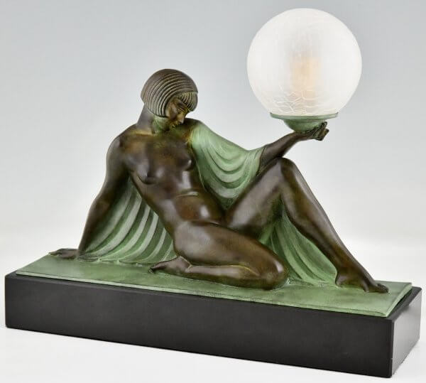 Lampe Art Deco Stil REVERIE Frauenakt mit Glaskugel