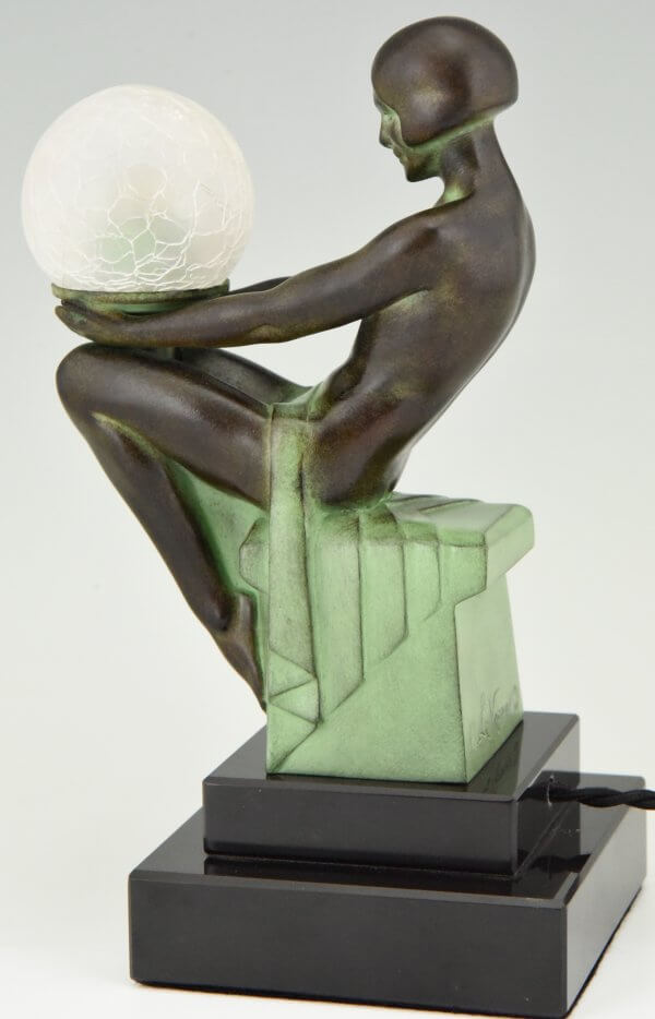 Art Deco style lamp seated nude DELASSEMENT LUMINEUX