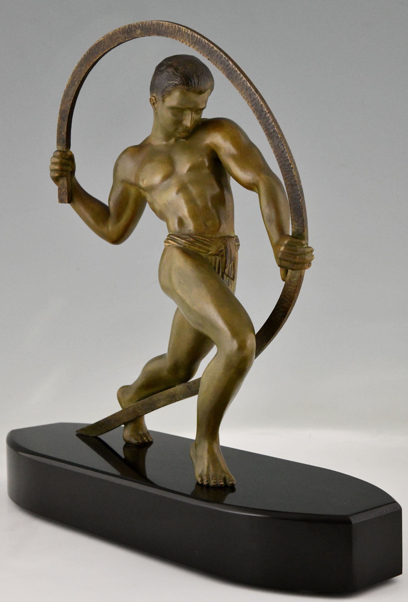 Art Deco Skulptur eines Athleten