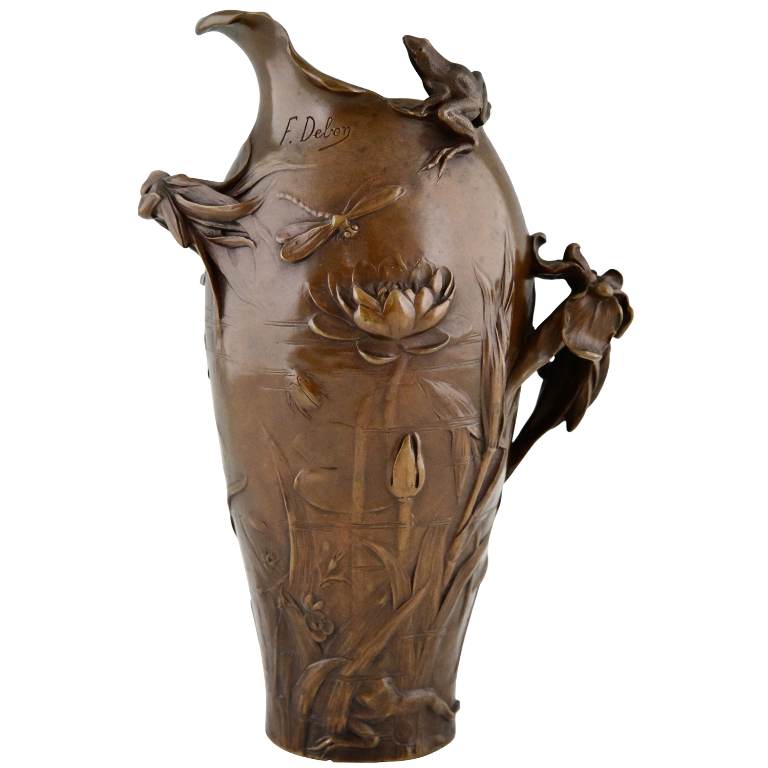 Art Nouveau vase Debon frogs