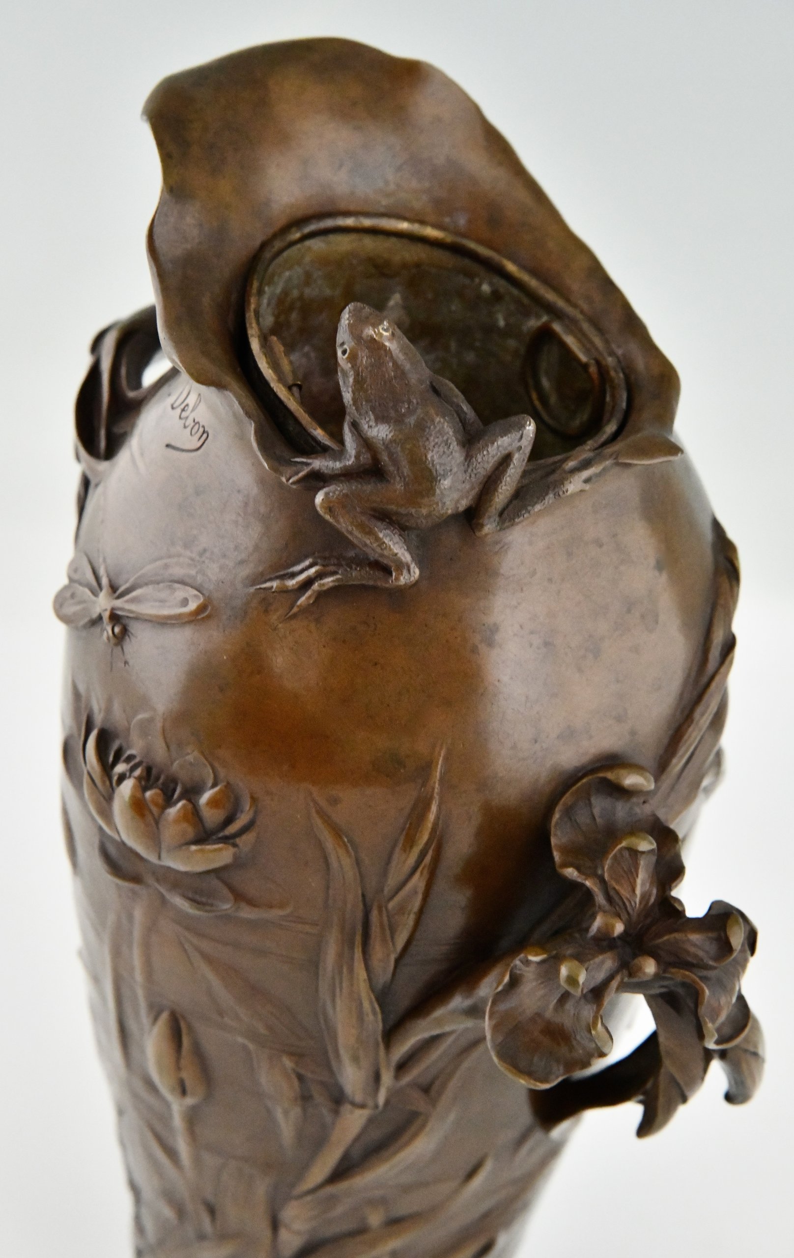 Jugendstil Bronzevase mit Frosch
