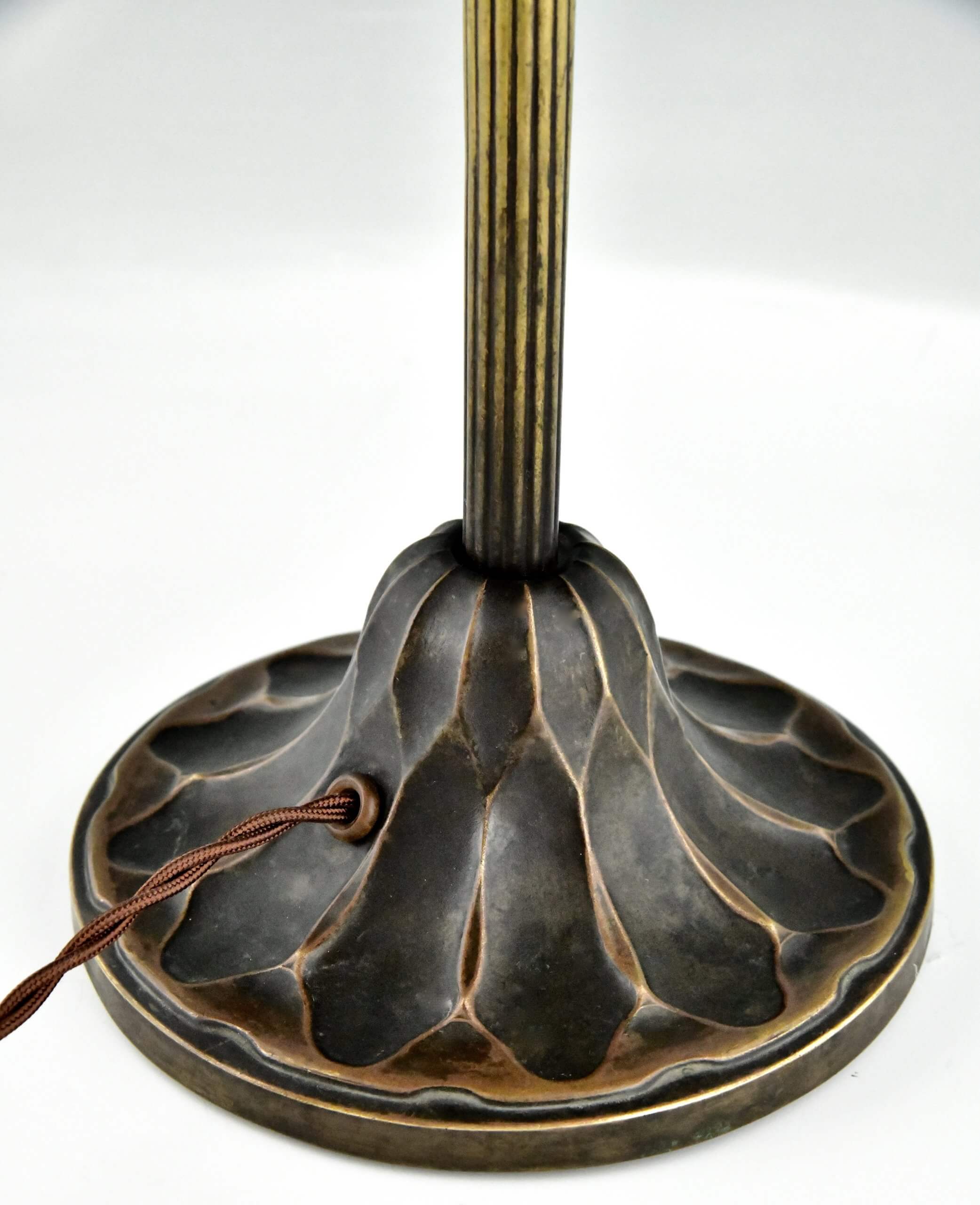 Jugendstil Schreibtischlampe aus patinierter Bronze