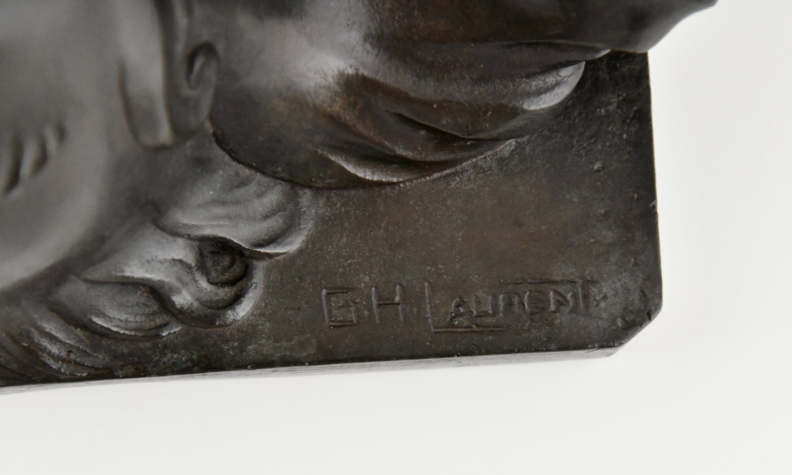 Art Deco bronze sculpture pekingese dog. - Deconamic