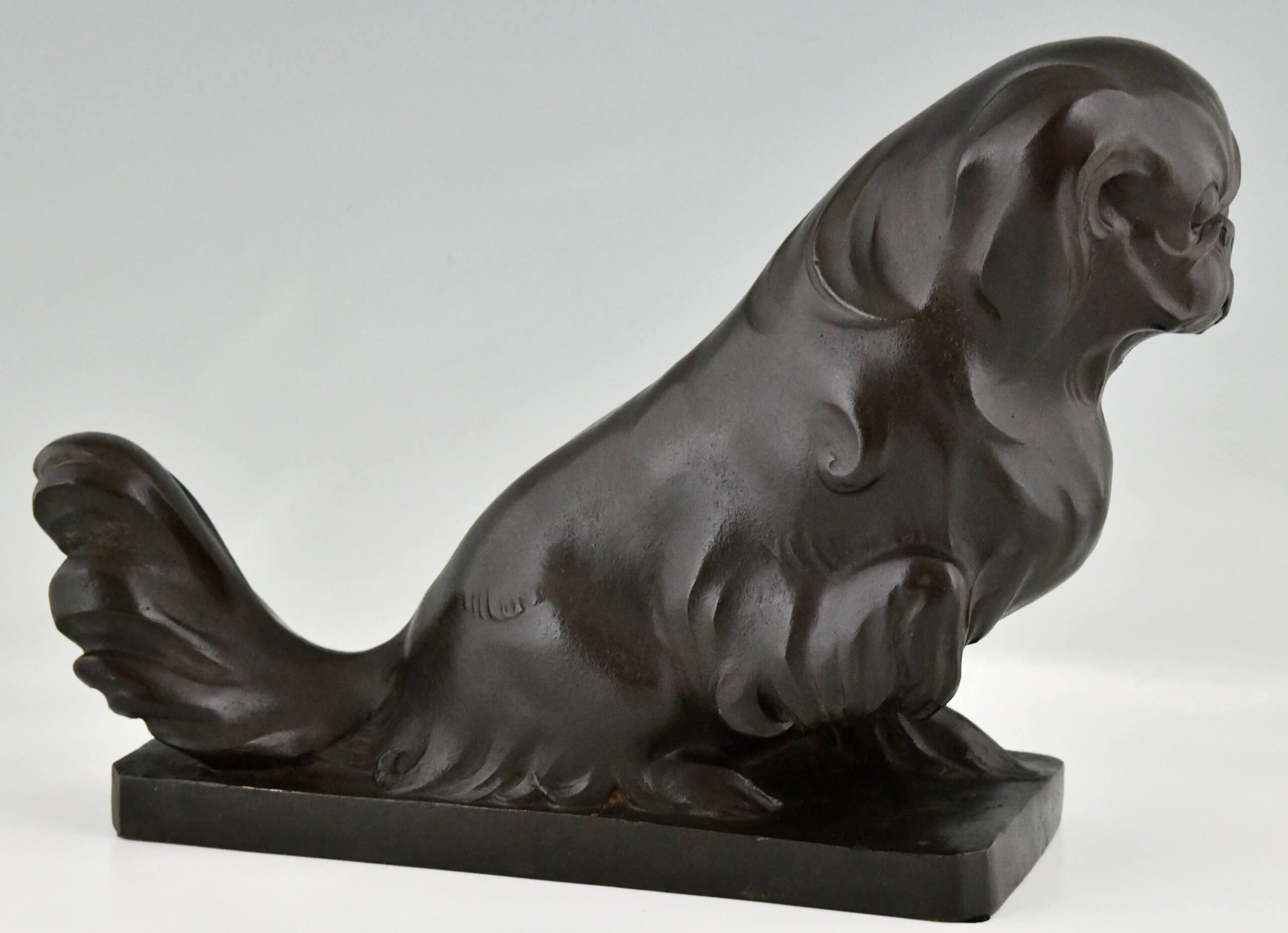 Art Deco bronze sculpture pekingese dog.