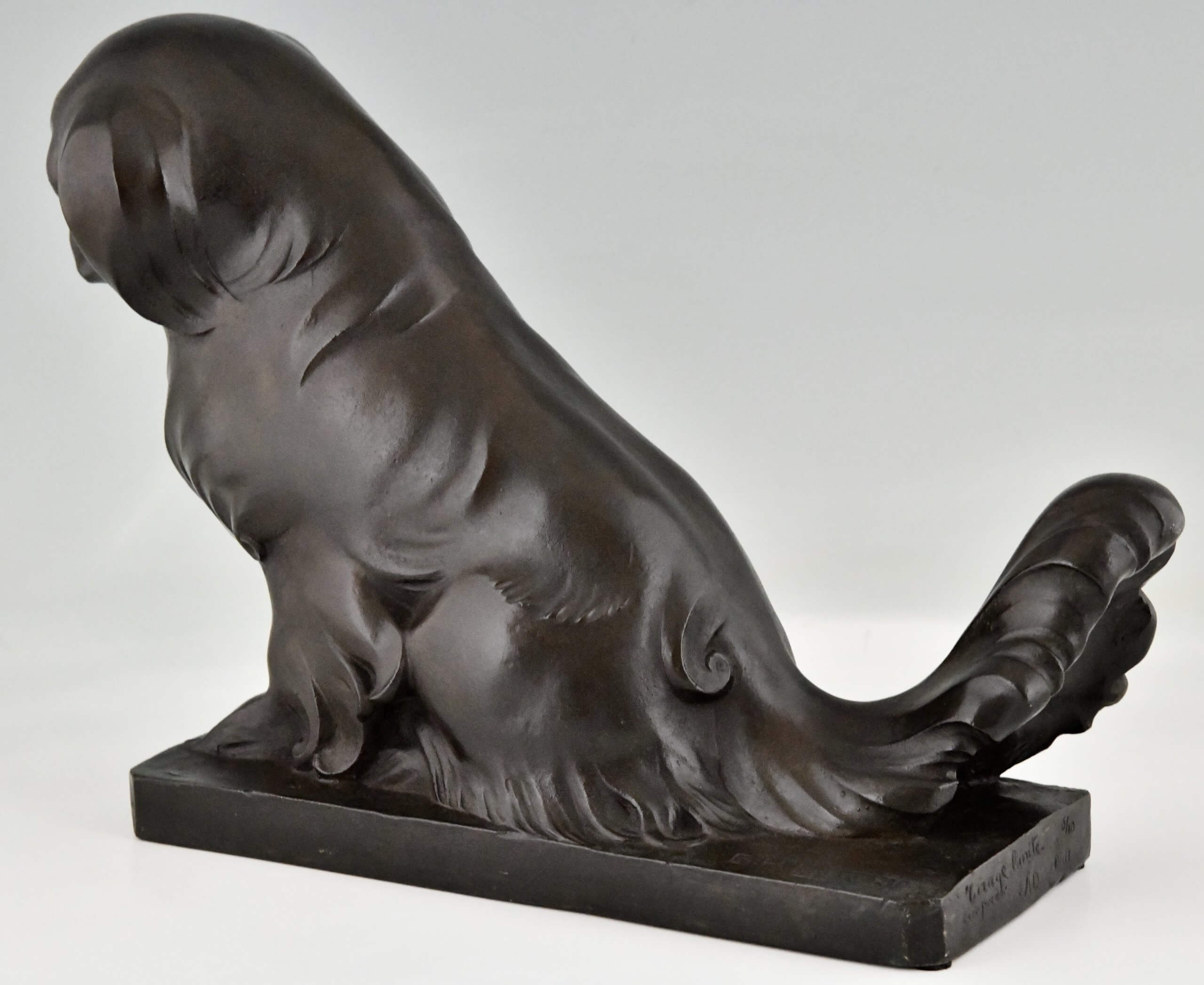 Sculpture en bronze art déco chien pékinois