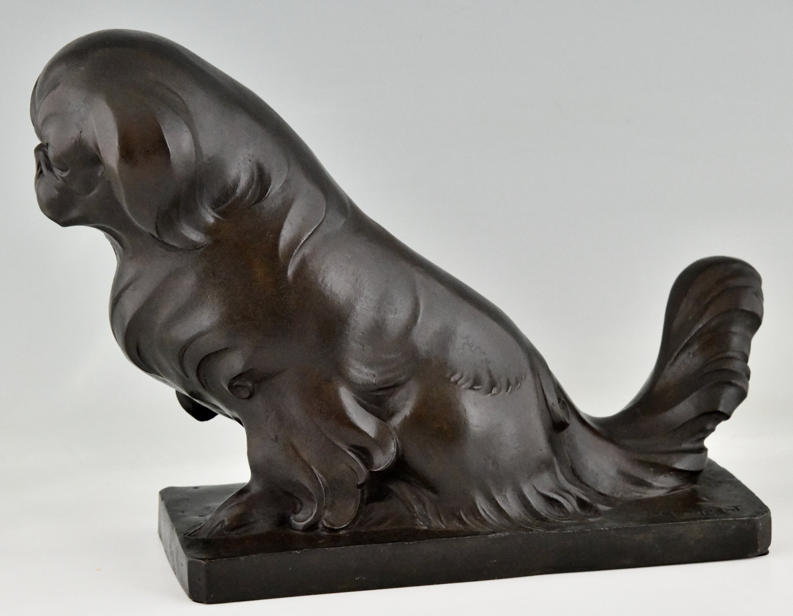 Sculpture en bronze art déco chien pékinois