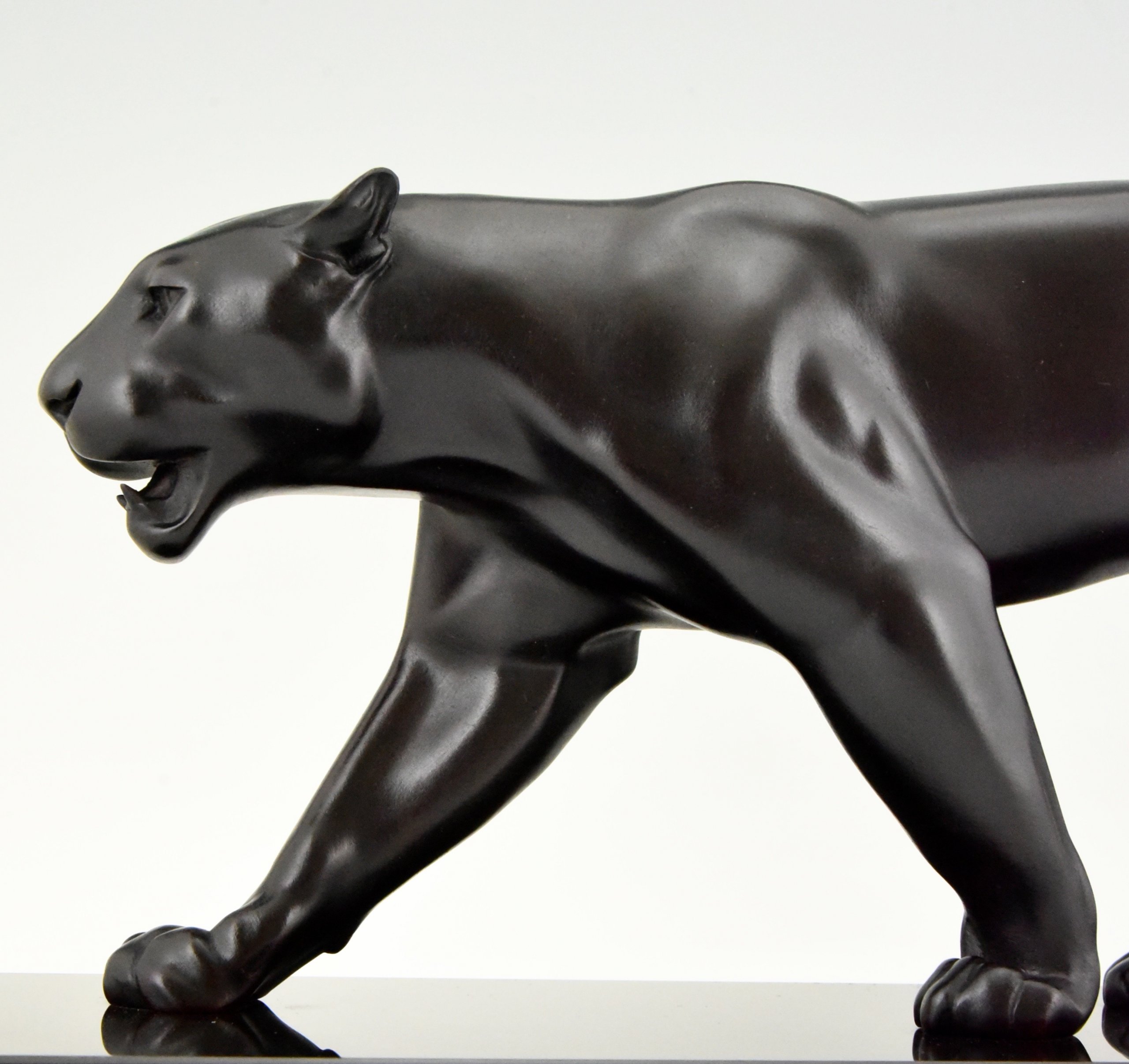 Panther Skulptur im Art Deco Stil BAGHERA