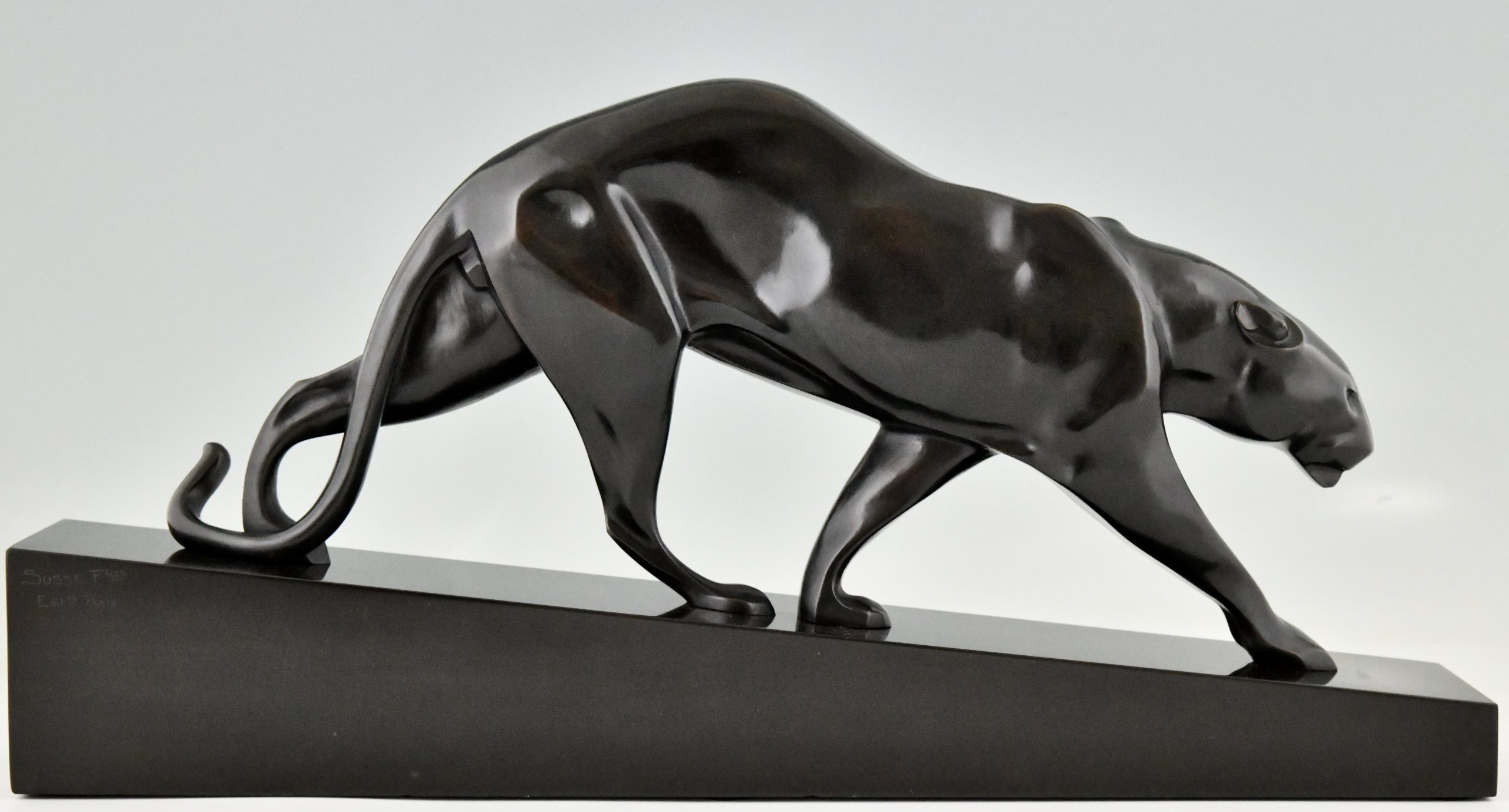 Art Déco Bronzeskulptur eines Panthers 65 cm.