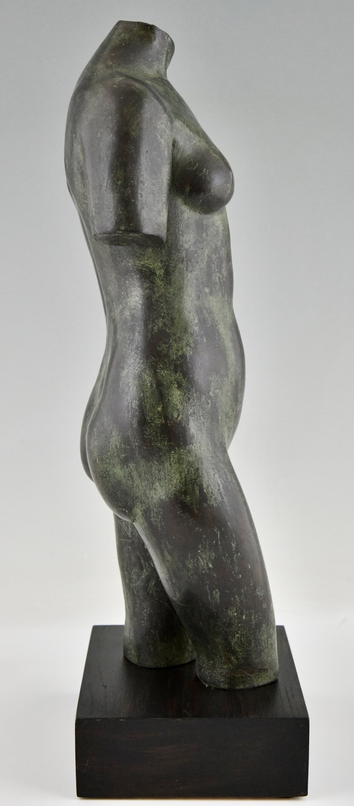 Sculpture en bronze torse féminin 1970