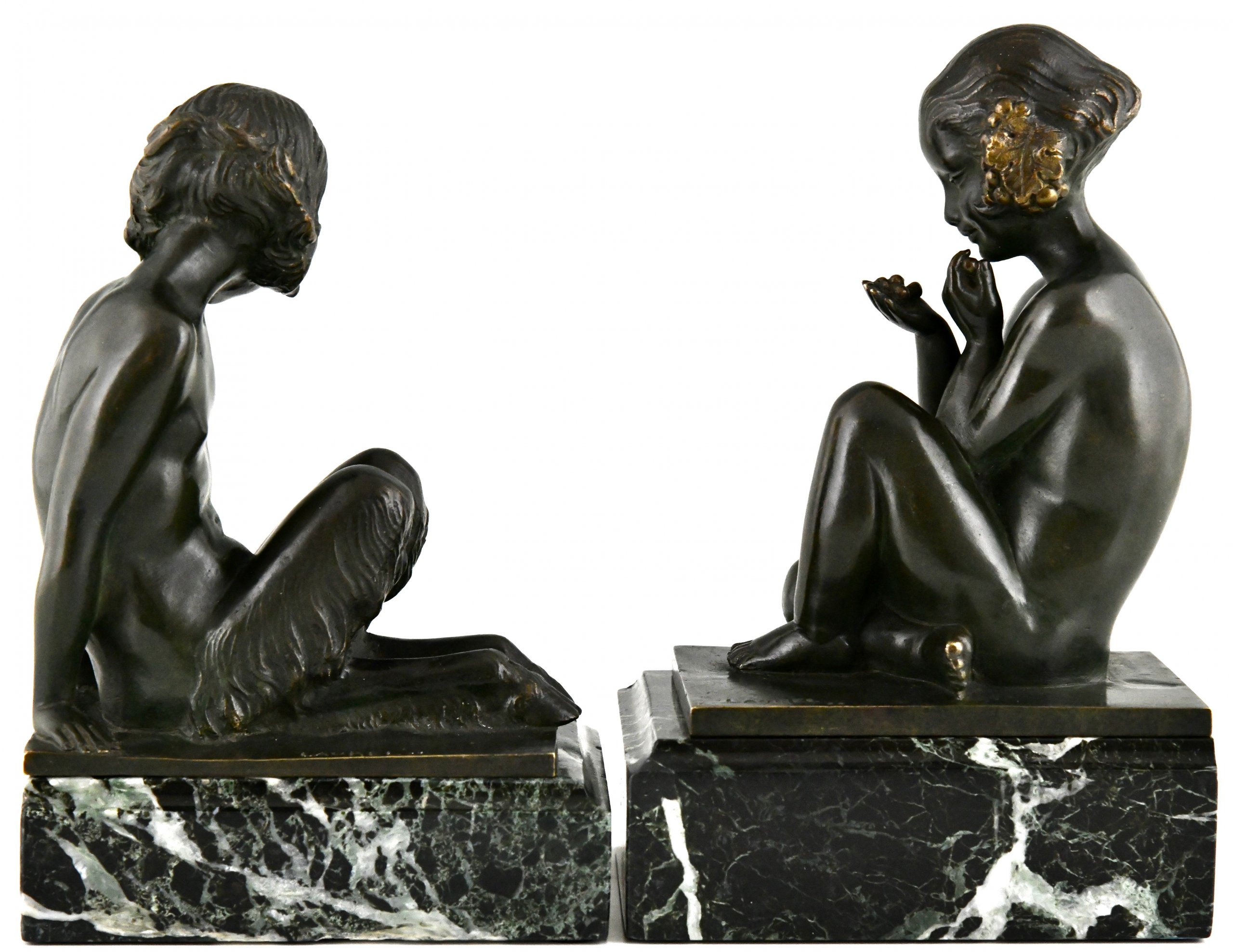 Art Deco bronzen boekensteunen faun en meisje