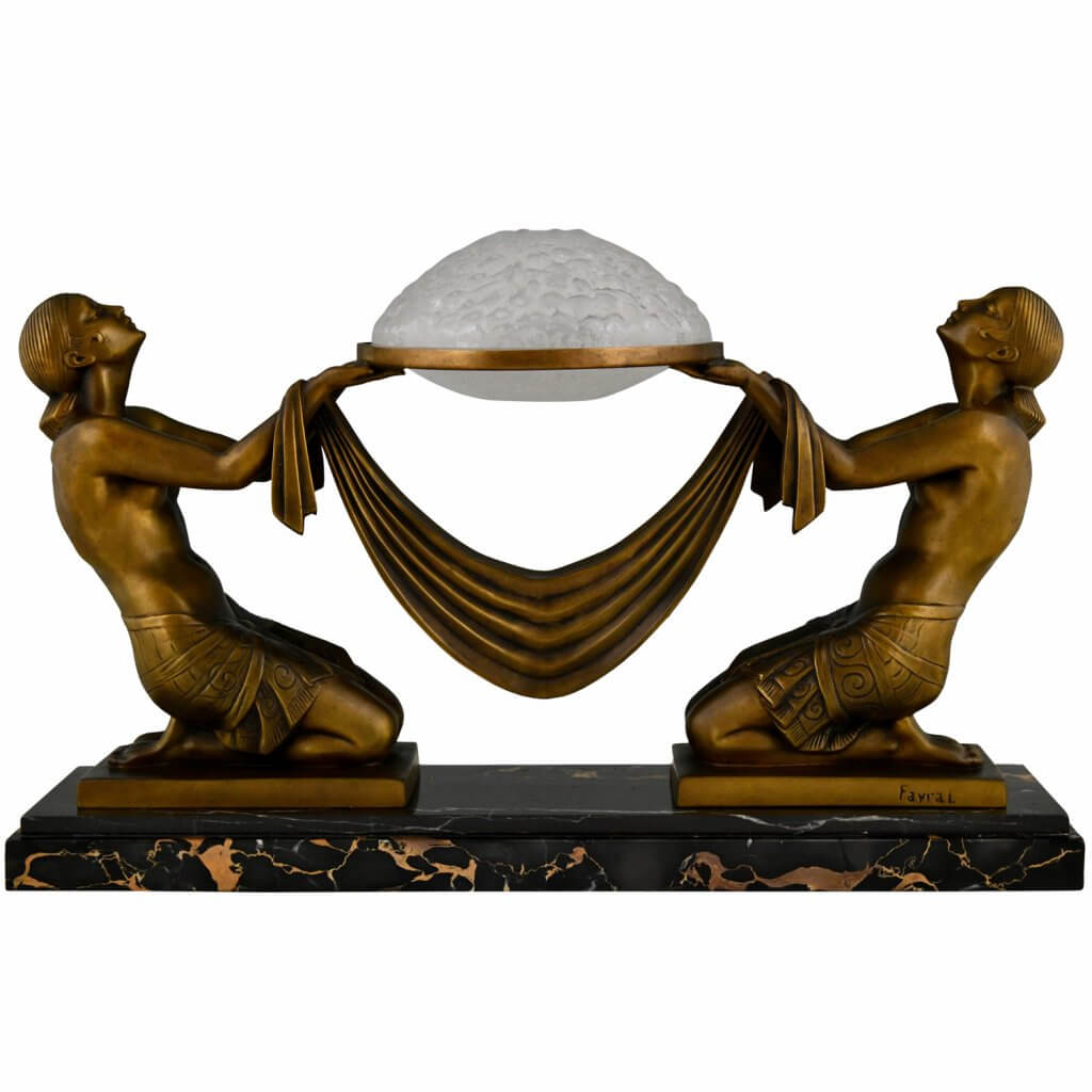 Offrande Lampe de table Art Déco aux nus agenouillés tenant un