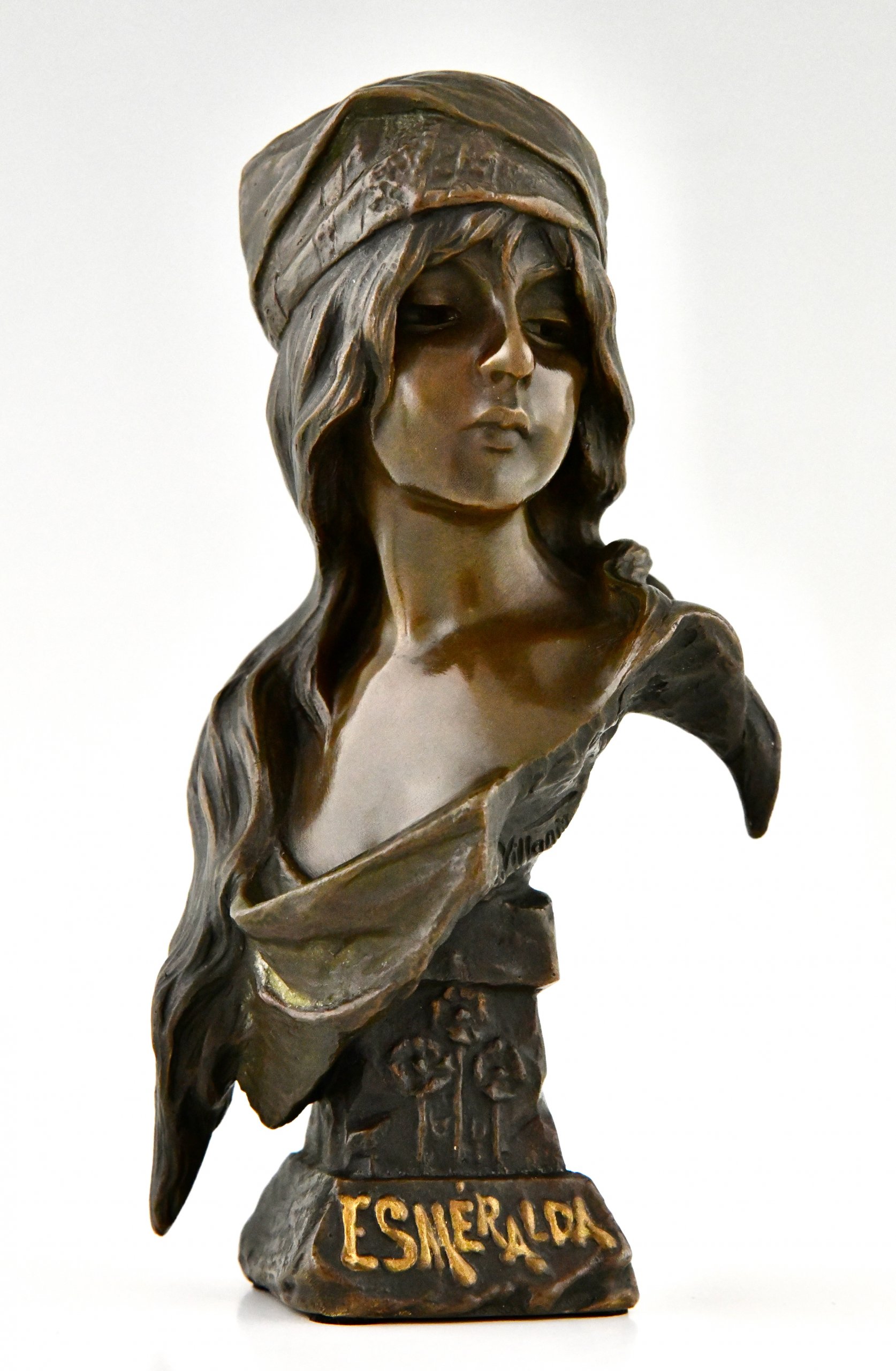Paar Art Nouveau bronzen bustes Mignon en Esmeralda